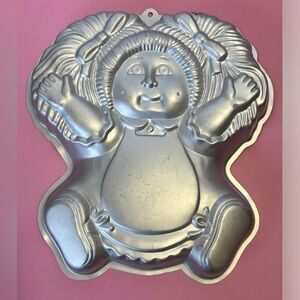 Vintage Wilton Cabbage Patch Kids Doll Shaped Aluminum Cake Pan Original 1984